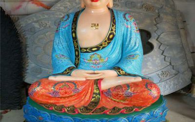 玻璃鋼樹(shù)脂彩繪廟宇供奉的三寶佛雕塑