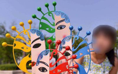 公園景區(qū)創(chuàng)意抽象玻璃鋼彩繪個性裝飾品擺件臉譜雕塑