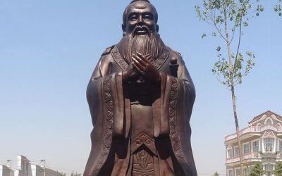 學校教育家孔子玻璃鋼仿銅雕塑