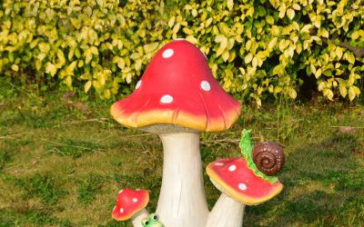 戶外草坪玻璃鋼卡通創意蘑菇雕塑