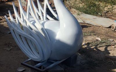 景區創意玻璃鋼白天鵝雕塑