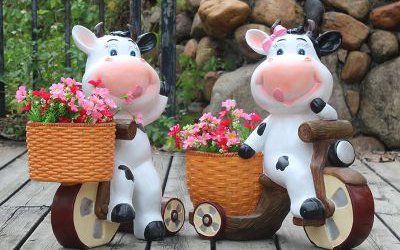 戶外花園玻璃鋼卡通奶牛造型花盆雕塑