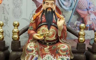 寺廟大型玻璃鋼彩繪招財(cái)進(jìn)寶財(cái)神雕塑