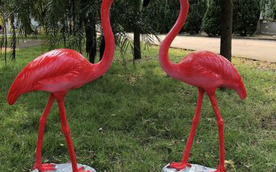 室內景區擺放的玻璃鋼仿真火烈鳥雕塑