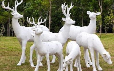 公園草坪戶外景觀玻璃鋼鹿雕塑