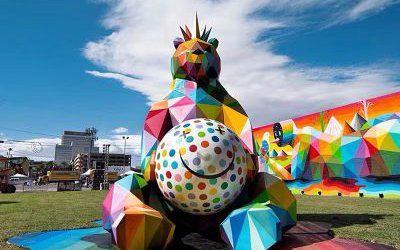 戶外廣場創意玻璃鋼彩繪卡通幾何熊雕塑