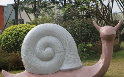 公園草坪玻璃鋼創(chuàng)意蝸牛雕塑