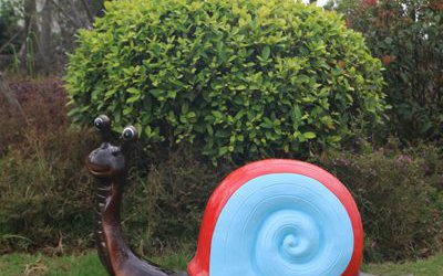 玻璃鋼彩繪戶(hù)外園林大型蝸牛雕塑